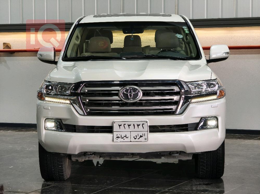 تويوتا لاندكروزر